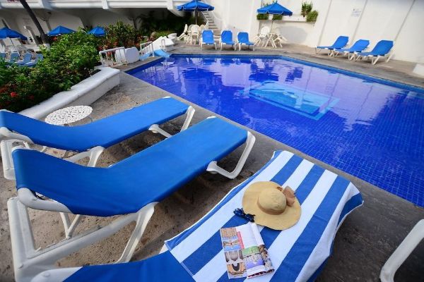 Dolphin Cove Inn (Manzanillo)